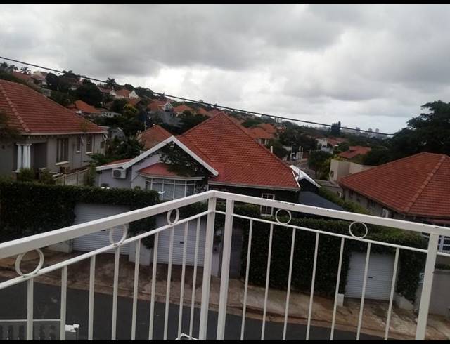 5 BEDROOM HOUSE FOR SALE IN GLENWOOD